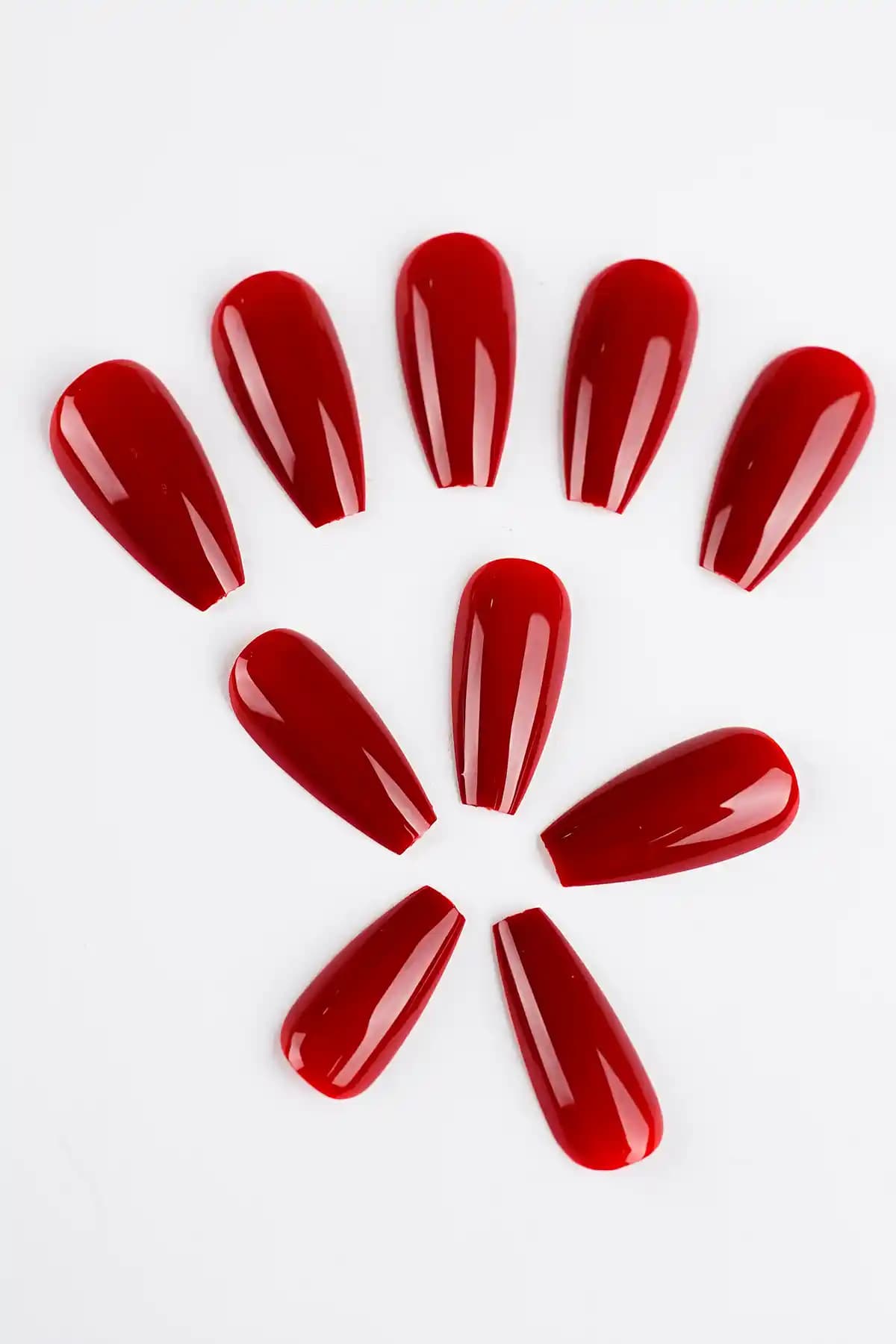 POP Beauty Takma Tırnak Seti ve Zararsız Yapıştırıcı ile 7 Gün Parlaklık ve Uygulama