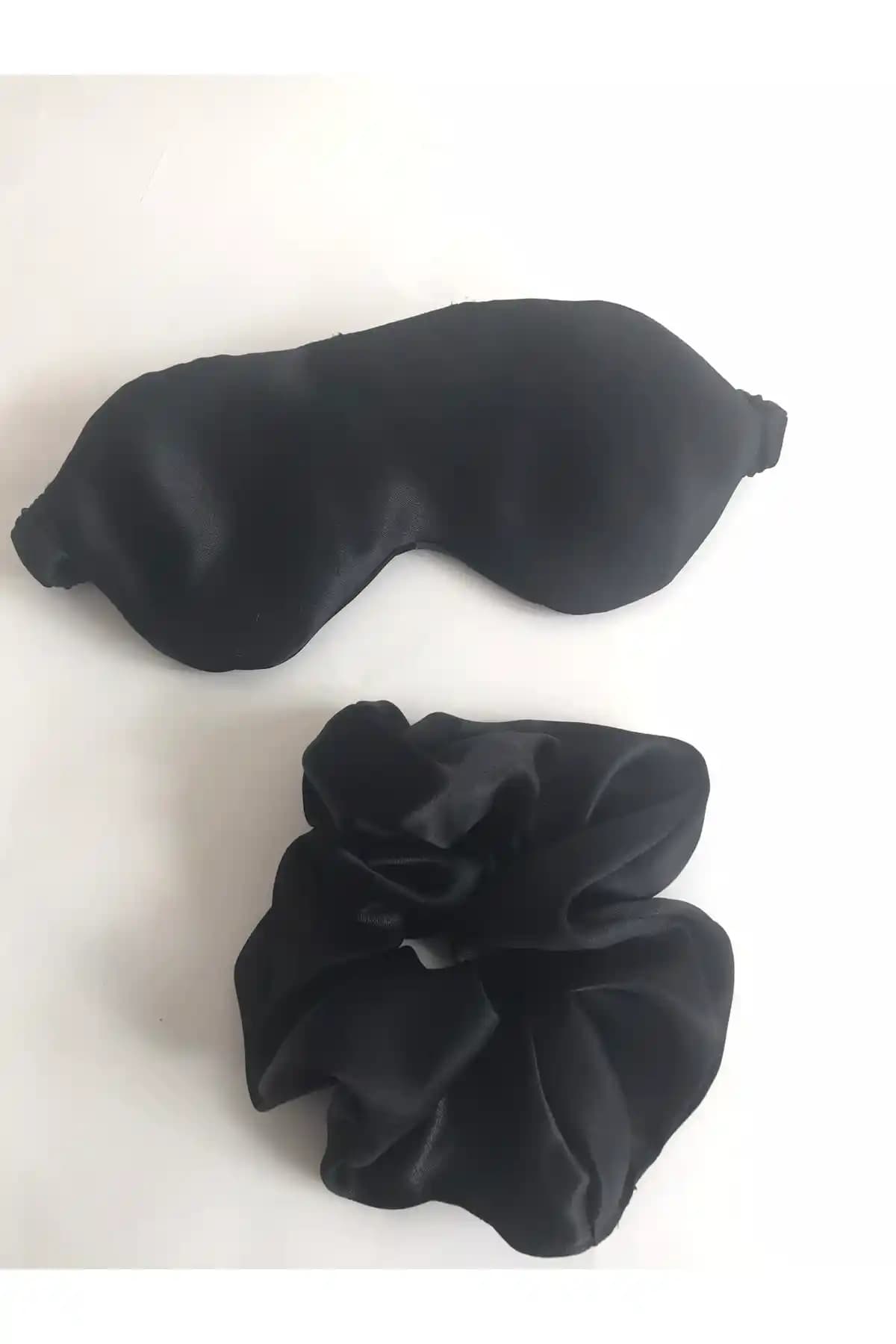 PratikDikisco Siyah Saten Göz Bandı ve Toka Seti: Işık Engelleyen Konforlu Uyku Maskesi