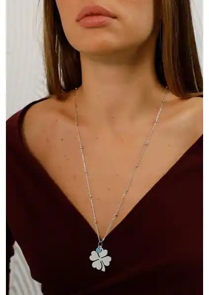Modex Uzun Zincir Yonca Kolye: Zarif Tasarım ve Şans Sembolü Kadın Aksesuarı