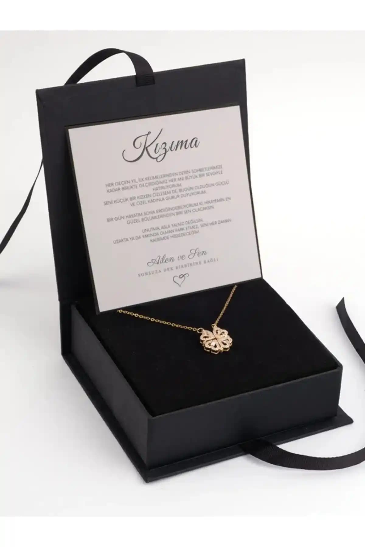 Myla Kızıma Yonca Çelik Kolye: Zarif Tasarım, 14 Ayar Altın Kaplama ve 7 Yıl Garanti