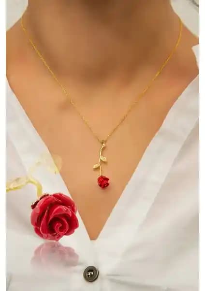 Papatya Silver 925 Ayar Kırmızı Gül Kolye: Zarif Tasarım ve Dayanıklı Gümüş Aksesuar