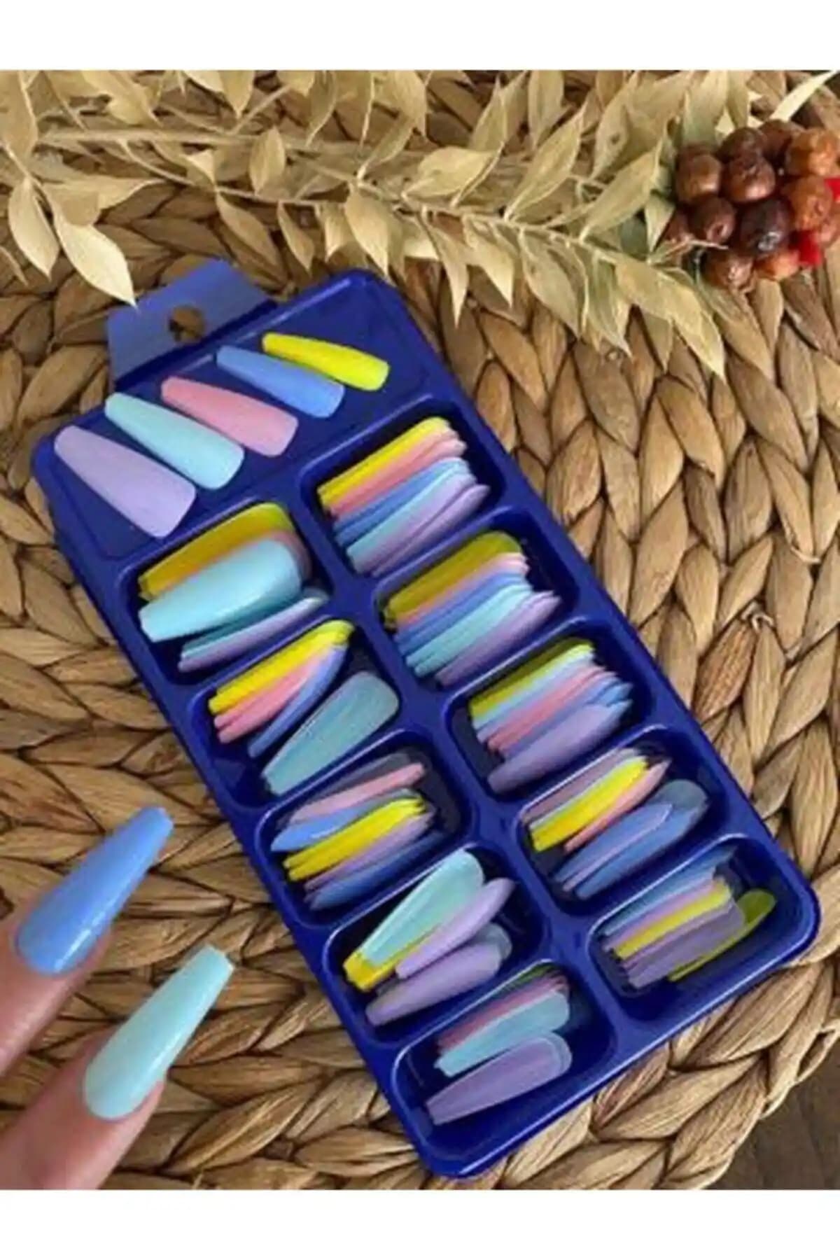 SYBELLE Kozmetik 100 Adet Renkli Balerin Takma Tırnak Seti ile Estetik ve Pratik Çözüm