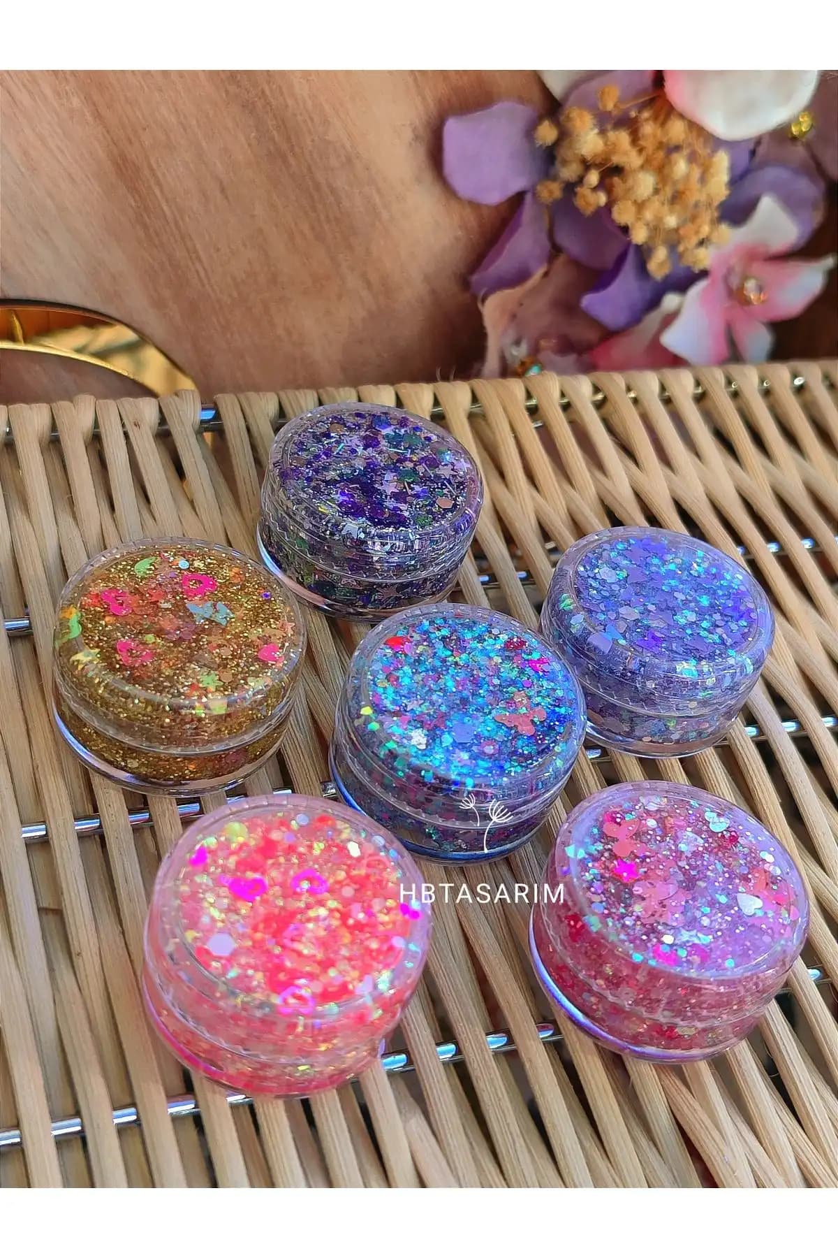 HBTasarım Parlak Glitter Jel Far ve Simli Jel Far Palet Seti Karşılaştırması 1