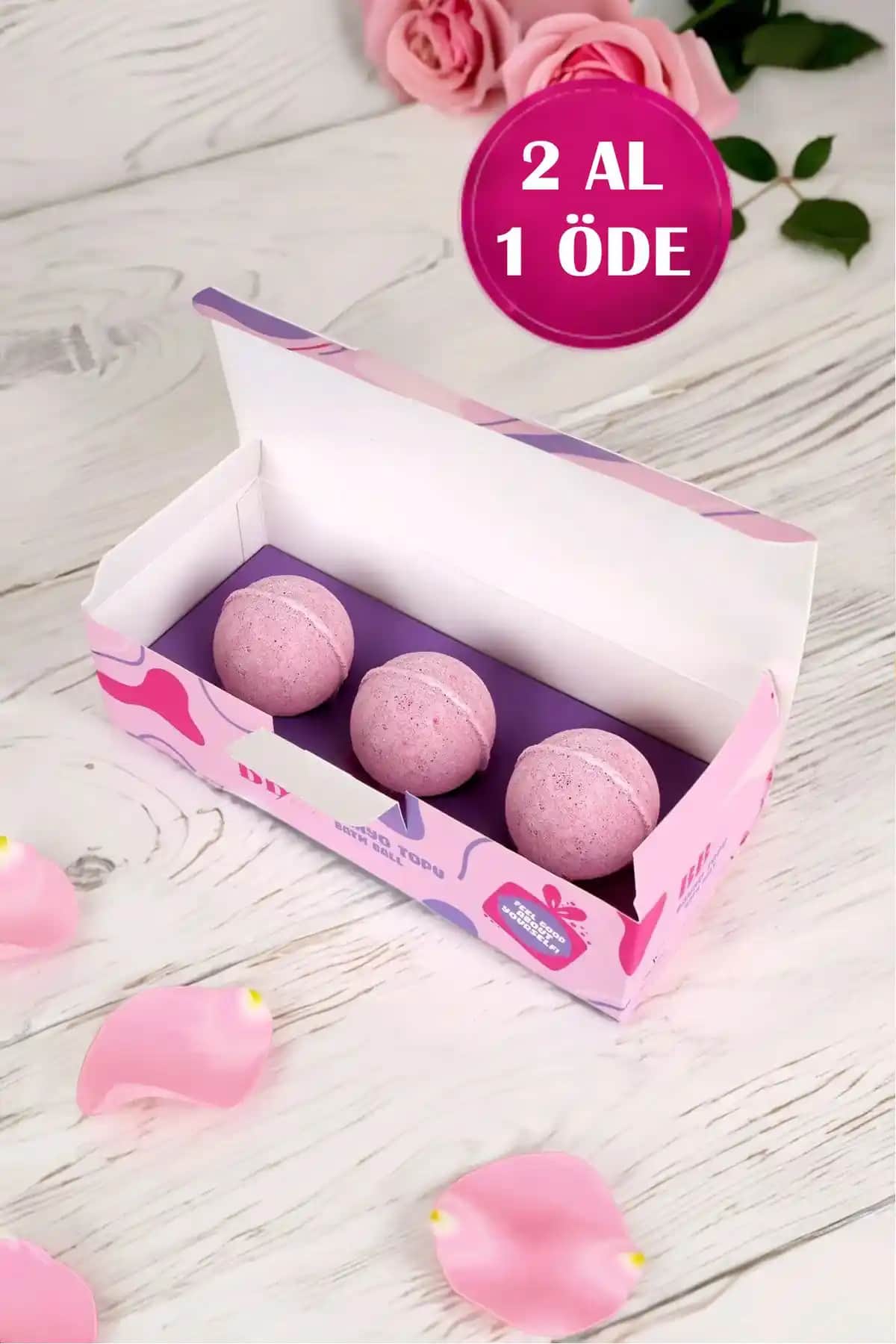 Bath Box Gül Aromalı Banyo Topu ve Nem Bombası Seti ile Lüks ve Rahatlatıcı Deneyim