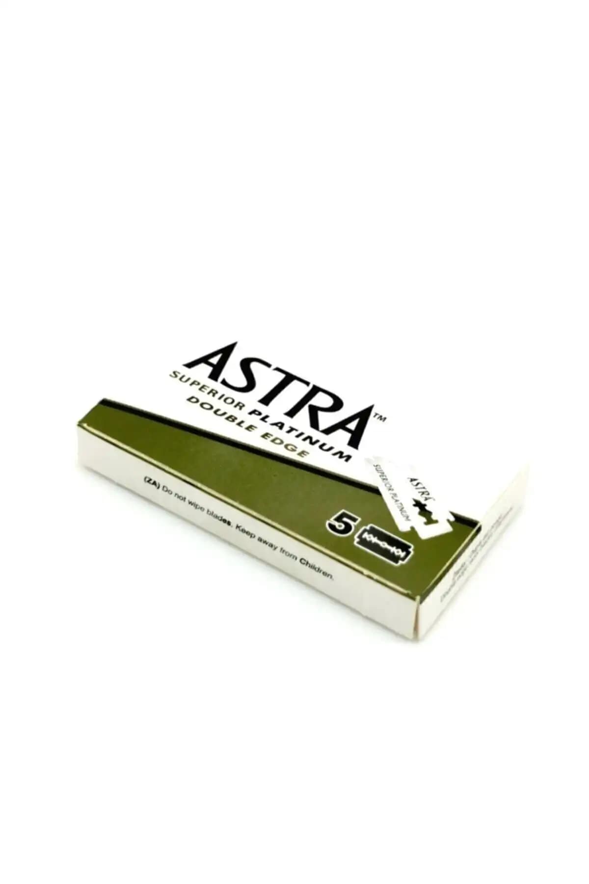 Astra Superior Platinum ve Derby Usta Yaprak Jilet Karşılaştırması 1
