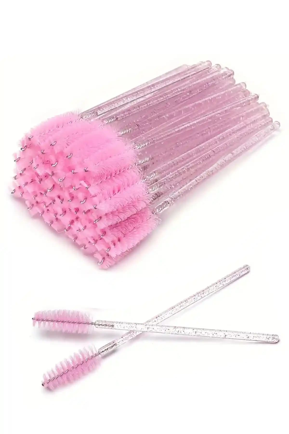 Kaş ve Kirpik Tarama Fırçası Karşılaştırması: H&E ve Master Lashes Setleri