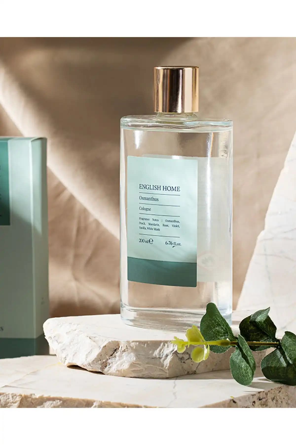 English Home Kolonyalar Karşılaştırması: Osmantus ve Pure 80° Alkol Kolonya Özellikleri 1