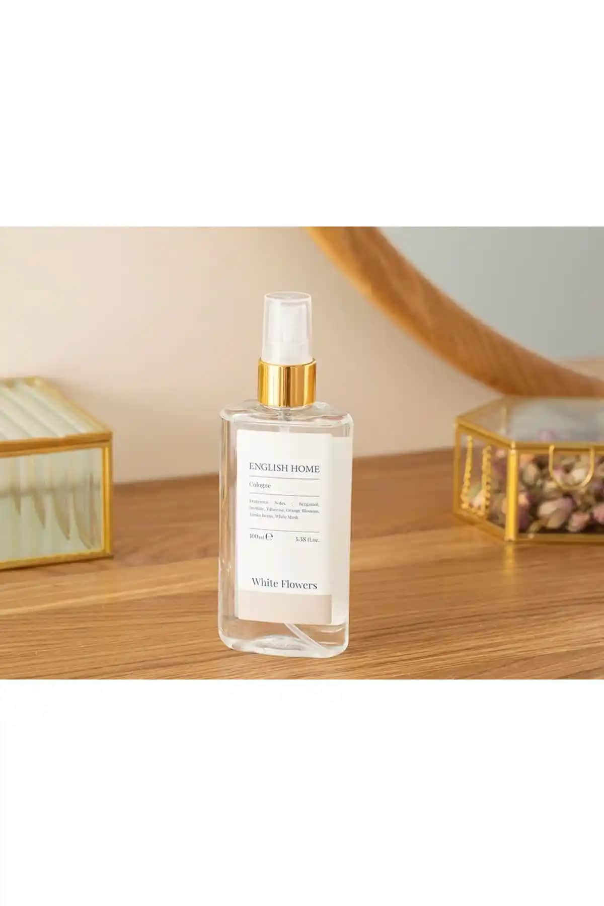 English Home Beyaz Çiçekler ve Pure Kolonya Karşılaştırması 100 ml ürünlerin özellikleri ve kullanıcı yorumları