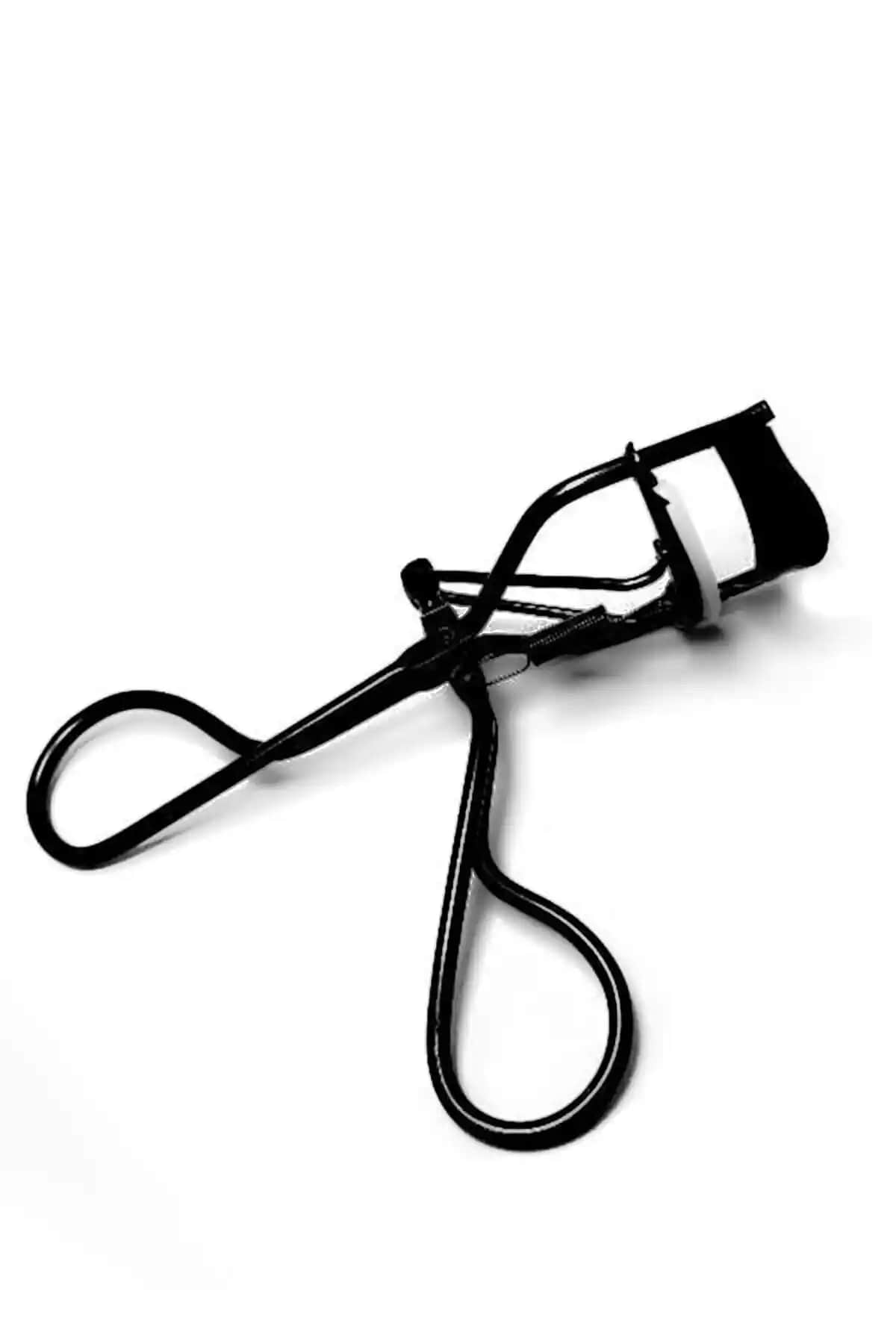 xp Studio Kirpik Kıvırıcı ile Doğal ve Hacimli Bakışlar Yaratın