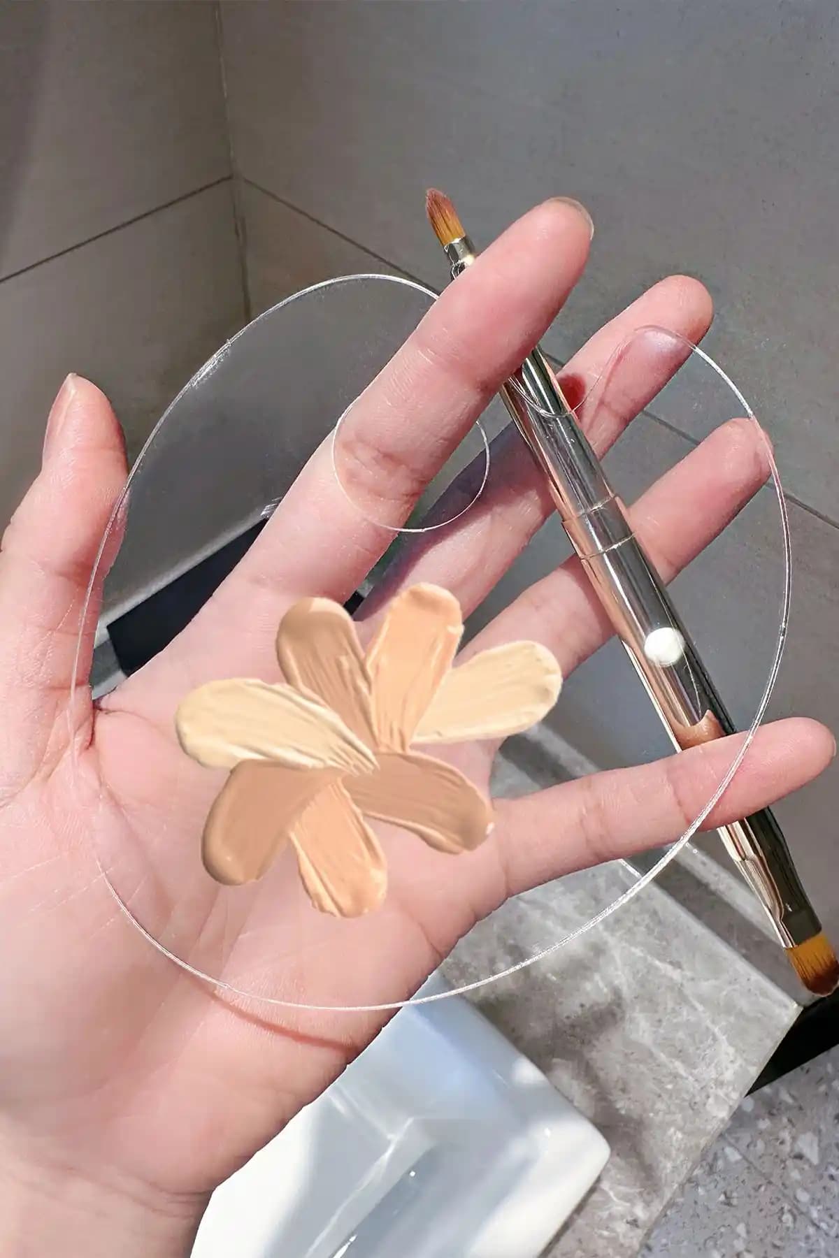 Bahels Beauty Şeffaf Fondöten Paleti: Pratik ve Şık Makyaj Organizasyonu Çözümü