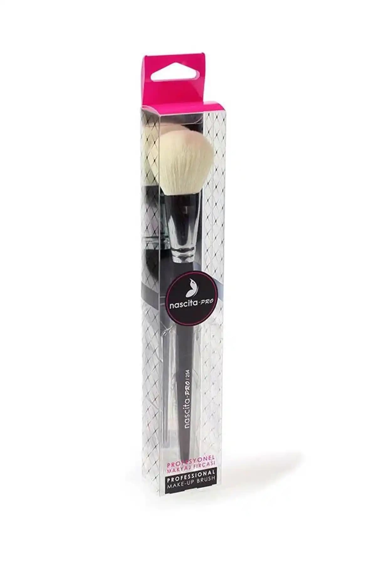 Nascita Pro Yuvarlak Açılı Allık Fırçası: Yüz Hatlarına Uygun Profesyonel Makyaj Fırçası