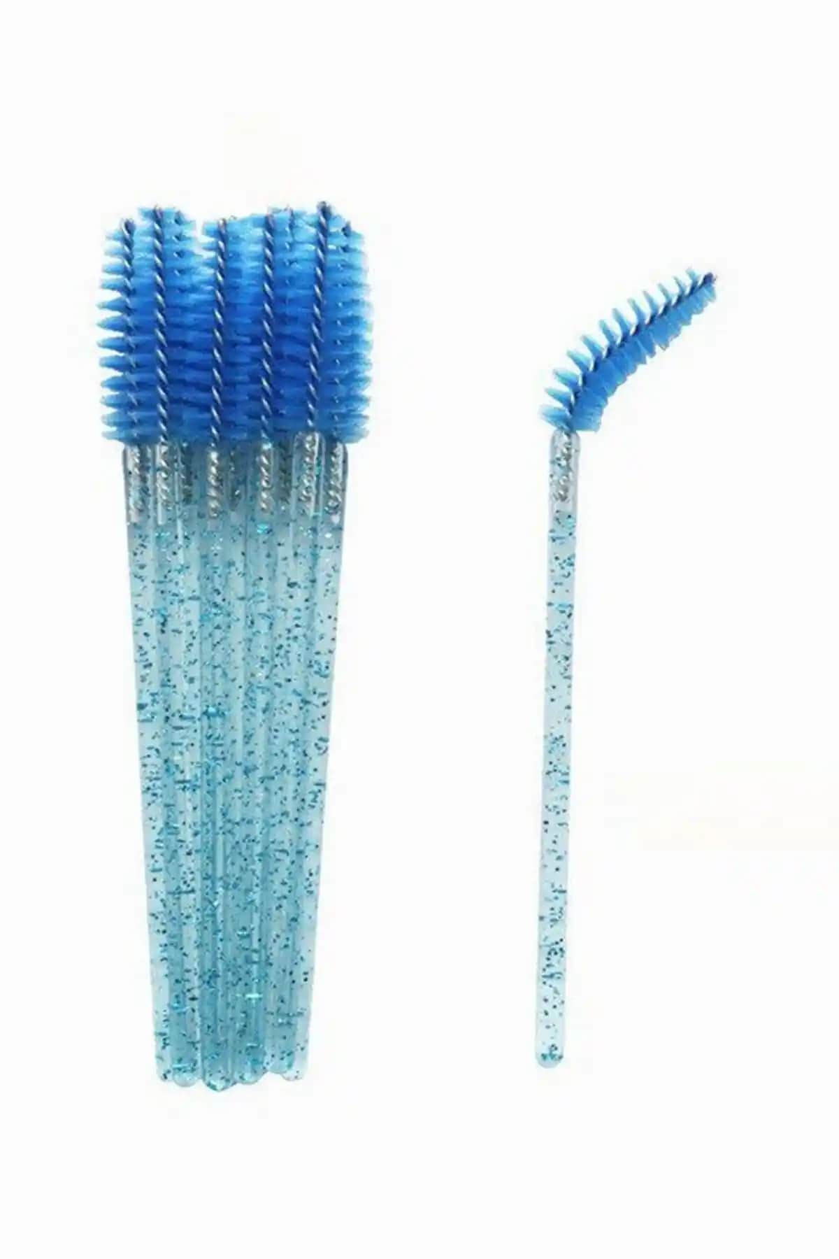 Kaş ve Kirpik Tarama Fırçası Karşılaştırması: Nera Classy ve Venalisa Ürünleri Analizi