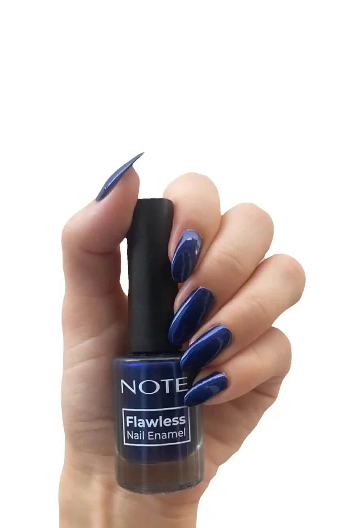 Note Cosmetics Nail Flawless Mavi Oje Günlük ve Özel Günler İçin Kalıcı Parlaklık