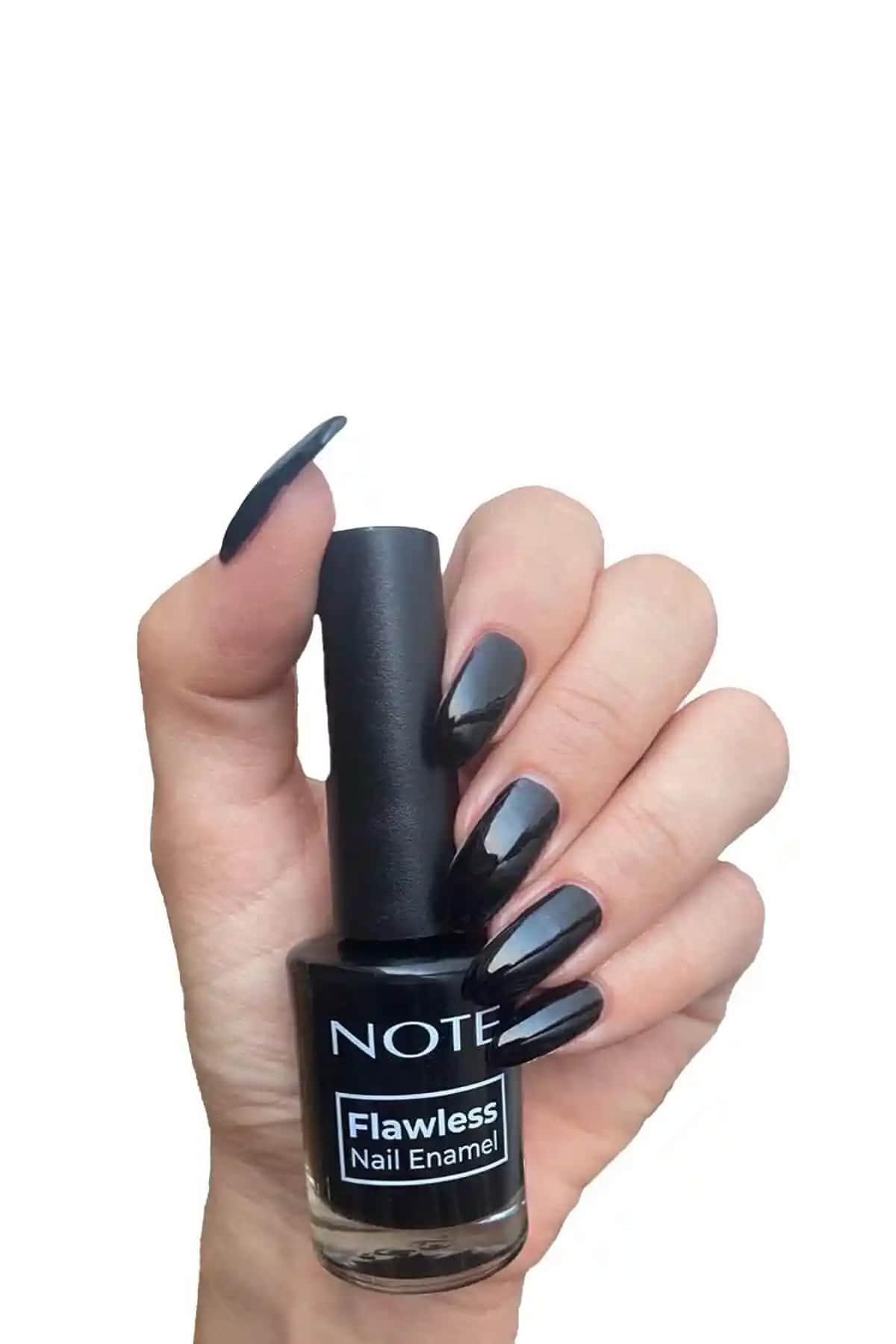 Note Cosmetics Nail Flawless Siyah Oje: Güvenli ve Kalıcı Gece Kullanımı İçin