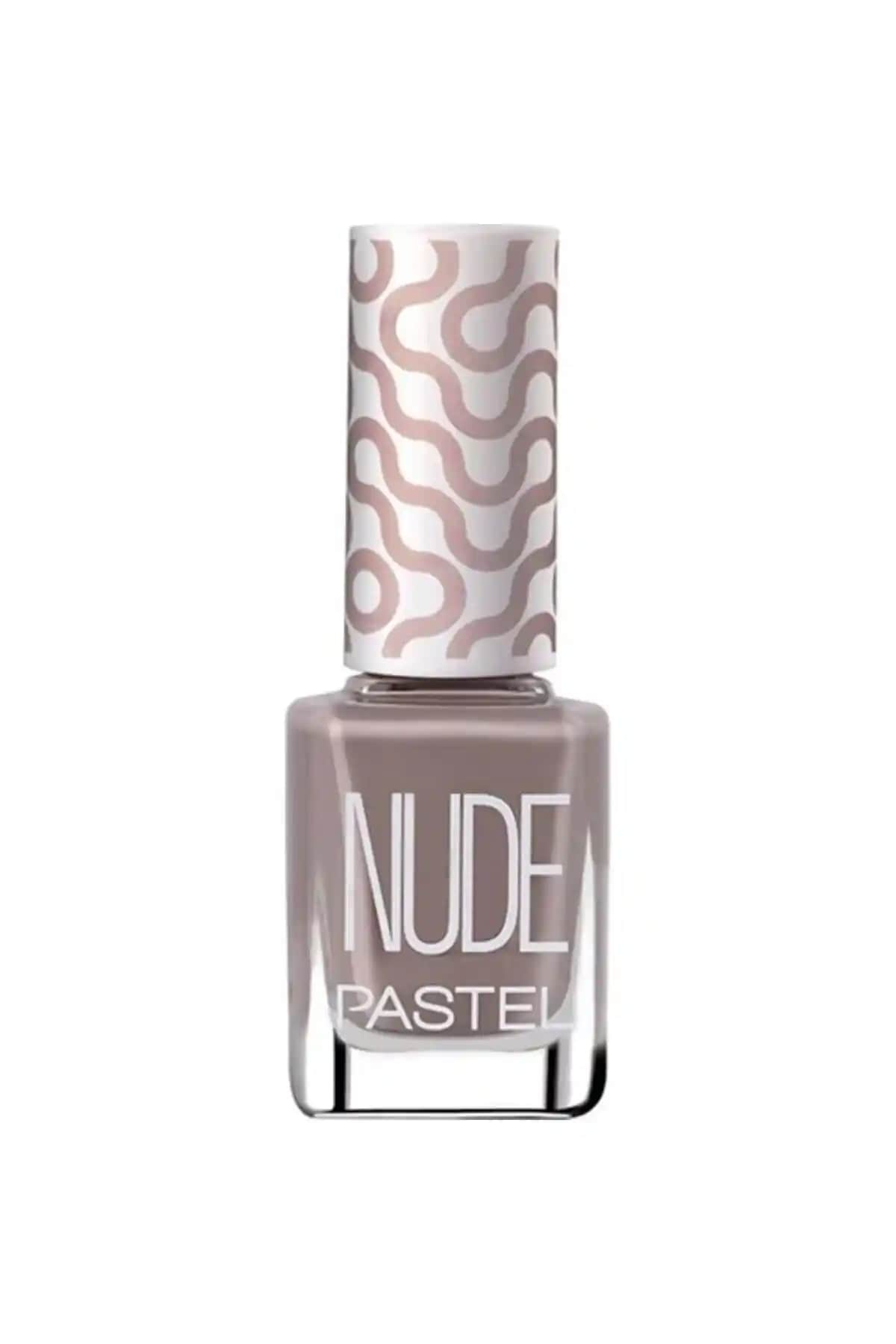 Pastel Nude Oje 760: Doğal ve Şık Görünüm Sunan Kaliteli Tırnak Ojesi