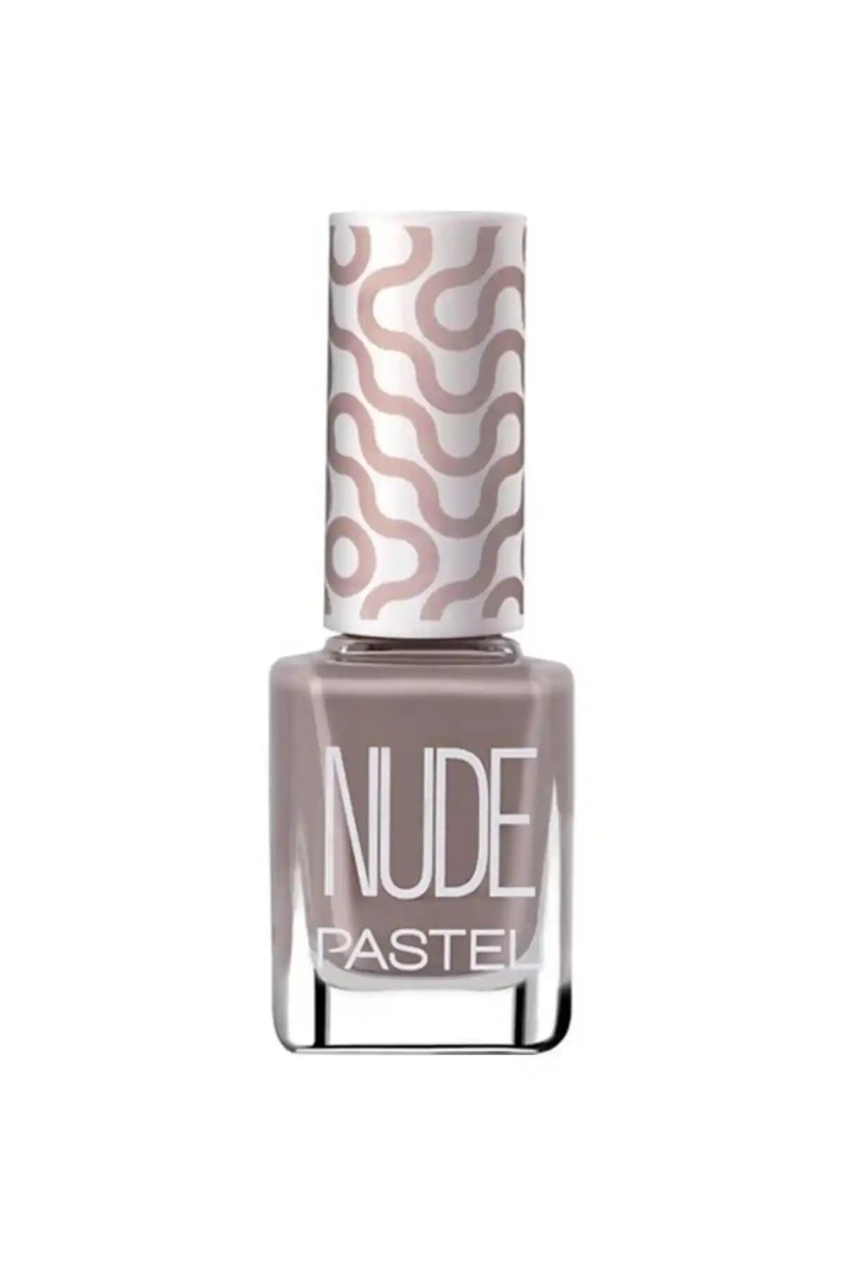 Pastel Nude Oje 760: Doğal ve Şık Görünüm Sunan Kaliteli Tırnak Ojesi