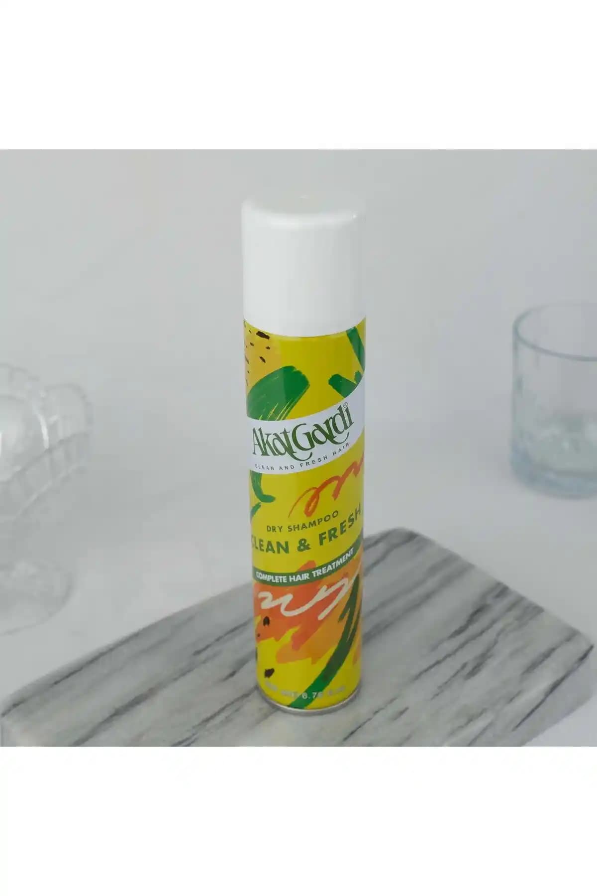 Akat Gardi Kuru Şampuan Clean&Fresh 200 ml: Hacim ve Ferahlık Sağlayan Pratik Çözüm