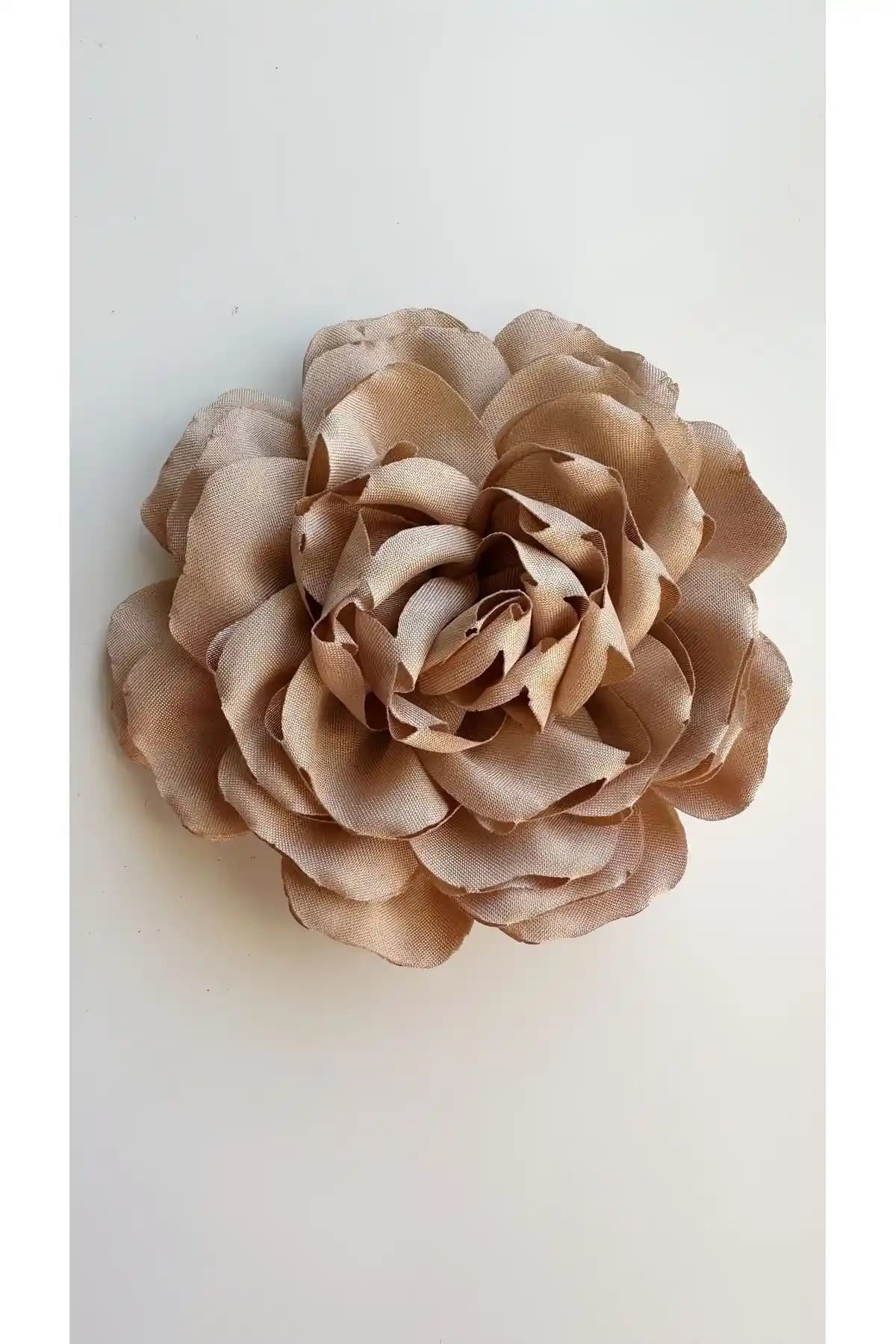 Âlâ Atelier Iğneli Kumaş Çiçek Broş Vizon Gül, Şık ve Zarif Moda Aksesuarı