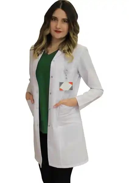 Kadın Laboratuvar ve Sağlık Personeli İçin Uygun Önlük Modelleri ve Özellikleri