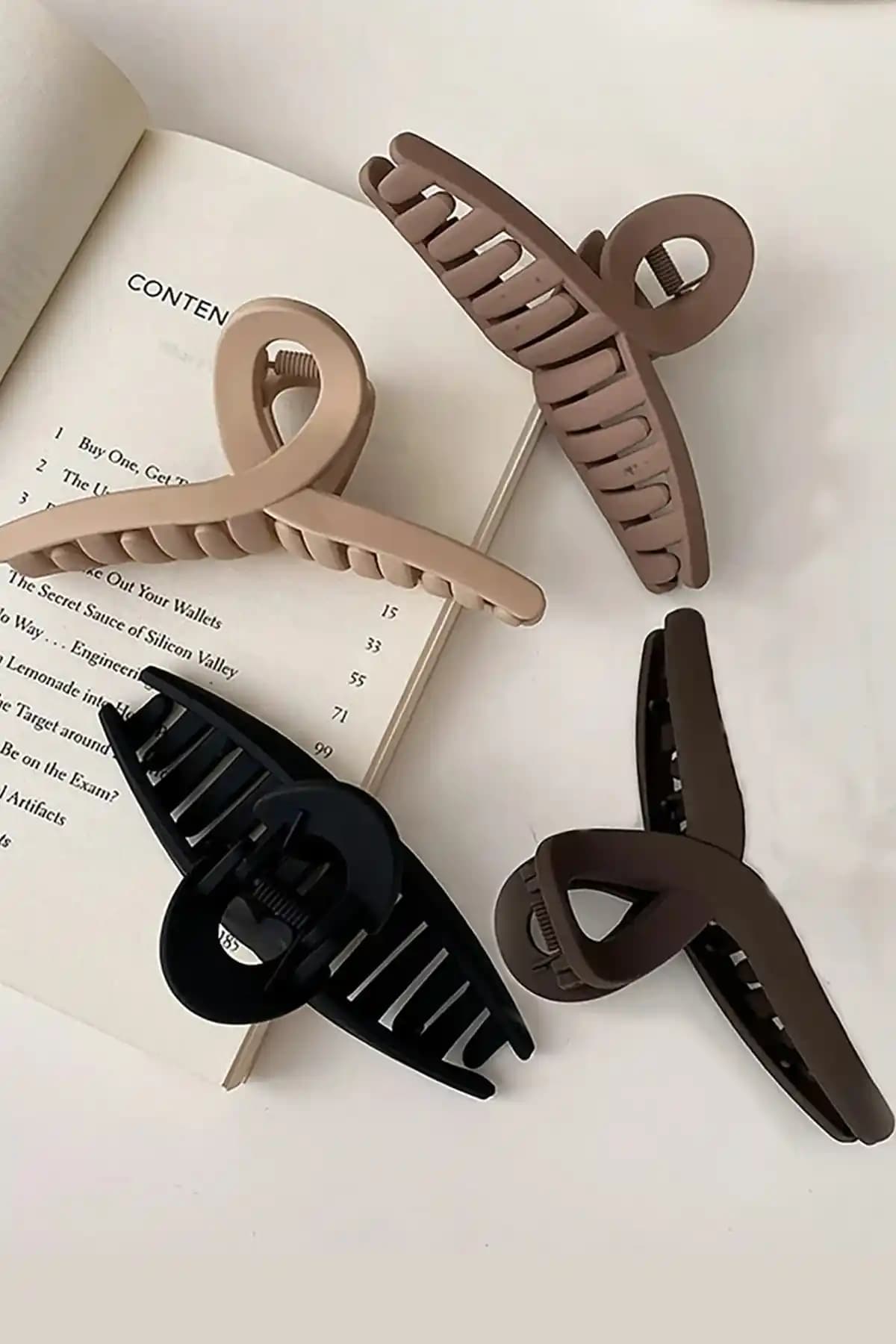 Kadınlar İçin Şık ve Dayanıklı 4'lü Siyah-Kahve Fiyonk Mandal Toka Seti