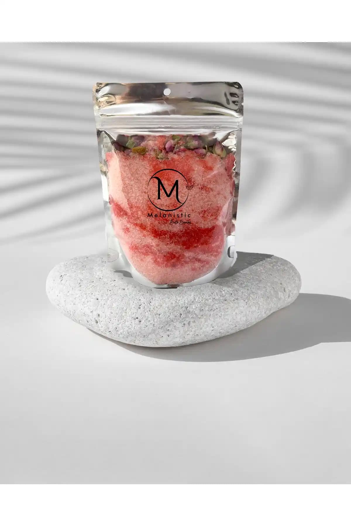 Melanistic Banyo Tuzu ile Rahatlatıcı ve Doğal Bir Spa Deneyimi Yaratın