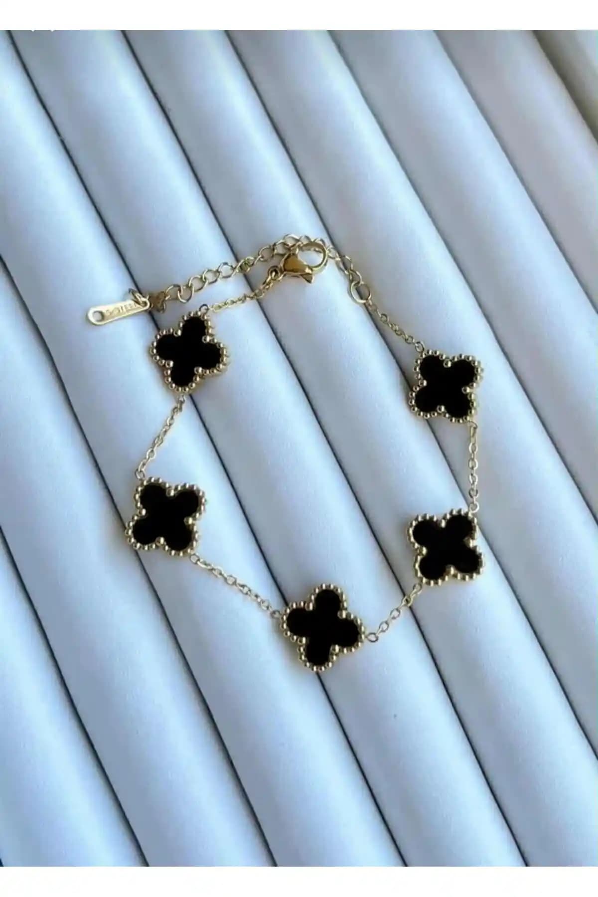 Melay Accessory Kadın Çelik Siyah Yonca Model Bileklik: Şıklık ve Dayanıklılık Bir Arada