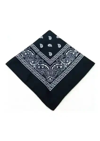 Melek Kare Bandana Fular: Çok Yönlü ve Şık Aksesuar Seçenekleri