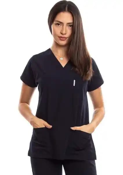 Sağlık Çalışanları İçin Cerrahi Üniforma Karşılaştırması ve En İyi Seçenekler