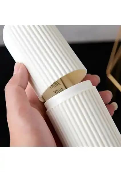 Seyahat İçin Diş Fırçası Saklama Çözümleri: Masc Grup ve Wober Ürünlerinin Karşılaştırması