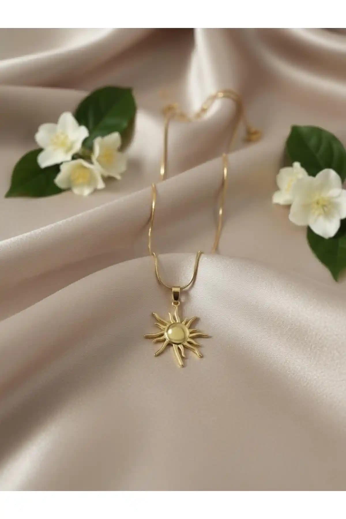 Velmoria kadın güneş kolyesi paslanmaz çelik, şık ve dayanıklı tasarım, uzun ömürlü kullanım