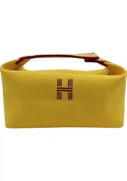 Yongtai Tuval Kumaş Büyük Kapasiteli Seyahat Çantası ve Xinh Disney Mickey Omuz Çantası Karşılaştırması