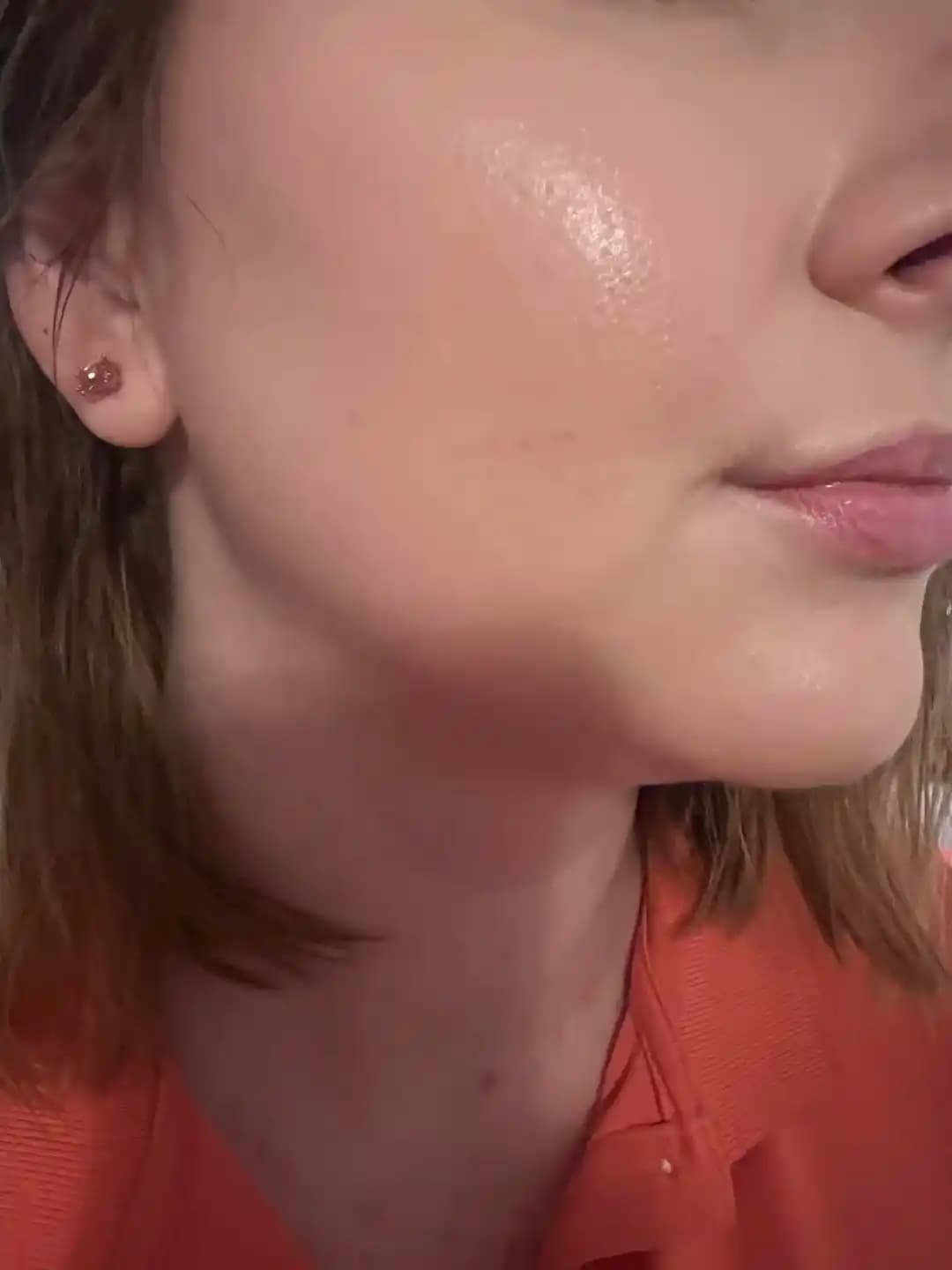 JSM Cushion Fondöten: Özellikleri, Kullanıcı Yorumları ve Cilt Tiplerine Uygunluk Analizi