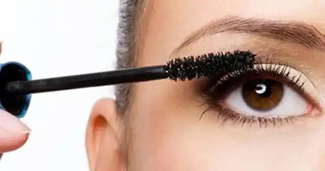 Maskara Seçiminde En İyi Öneriler ve Tubing Maskaraların Kirpiklere Faydaları