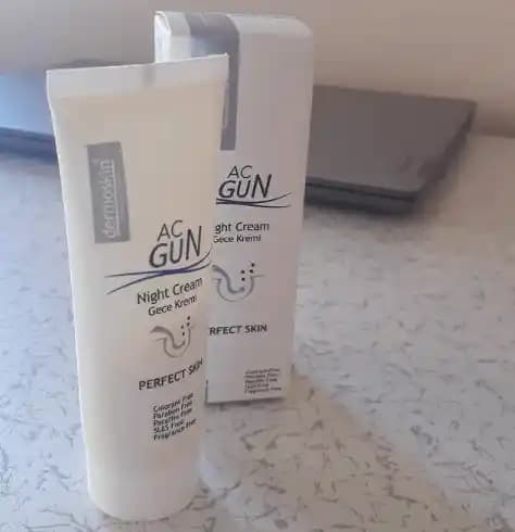 Acgun Krem Nedir, Nasıl Kullanılır ve Akne Sorunlarına Doğal Çözüm Sunar