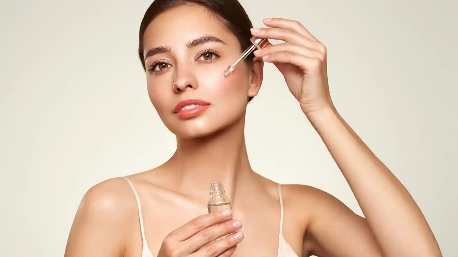 AHA ve BHA Asitleri: Cilt Yenileme ve Temizliğinde Etkili Kullanım Yöntemleri