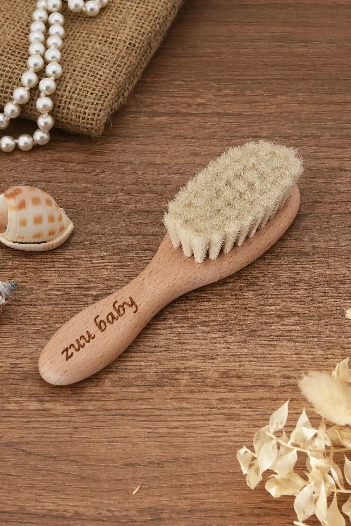 Bebek Saç ve Deri Sağlığı İçin Doğru Bebek Tarak ve Fırça Seçimi Rehberi