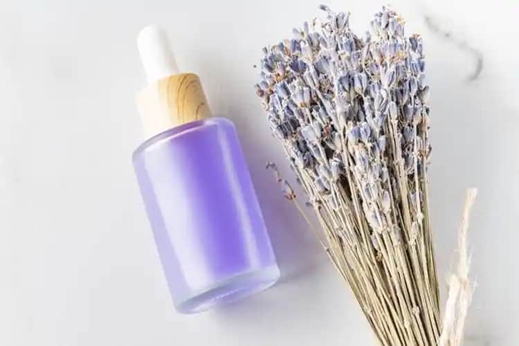 Bebekler İçin Lavanta Yağı Kullanımı Güvenliği ve Faydaları Hakkında Bilgi