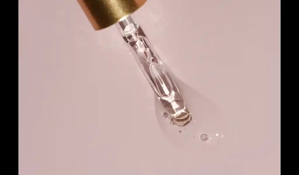 BHA Asitleri Nedir ve Cilt Bakımında Nasıl Etkili Kullanılır