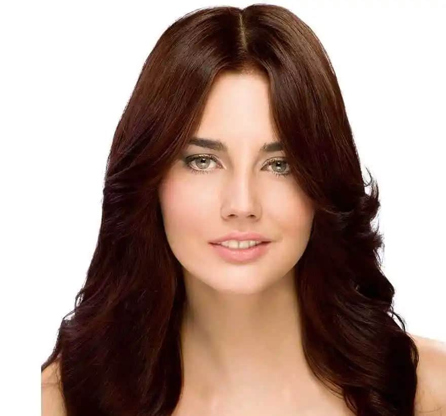 Çikolata Kahve Saç Rengi Rehberi: Doğal ve Şık Görünüm İçin En İyi Seçenekler