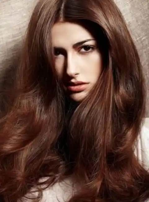 Doğal Açık Kestane Saç Rengi: Bakım ve Uygulama Yöntemleri Hakkında Detaylar