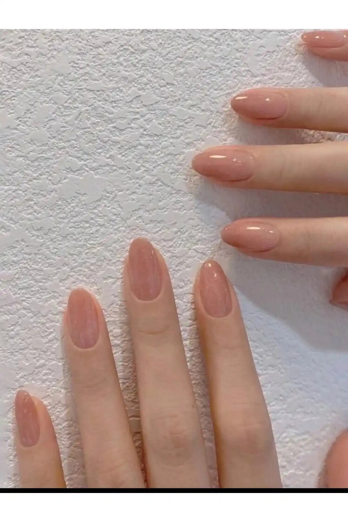 Elnil Butik 24'lü Takma Tırnak Setleri: Estetik ve Kullanım Kolaylığı Sunan Pratik Çözüm