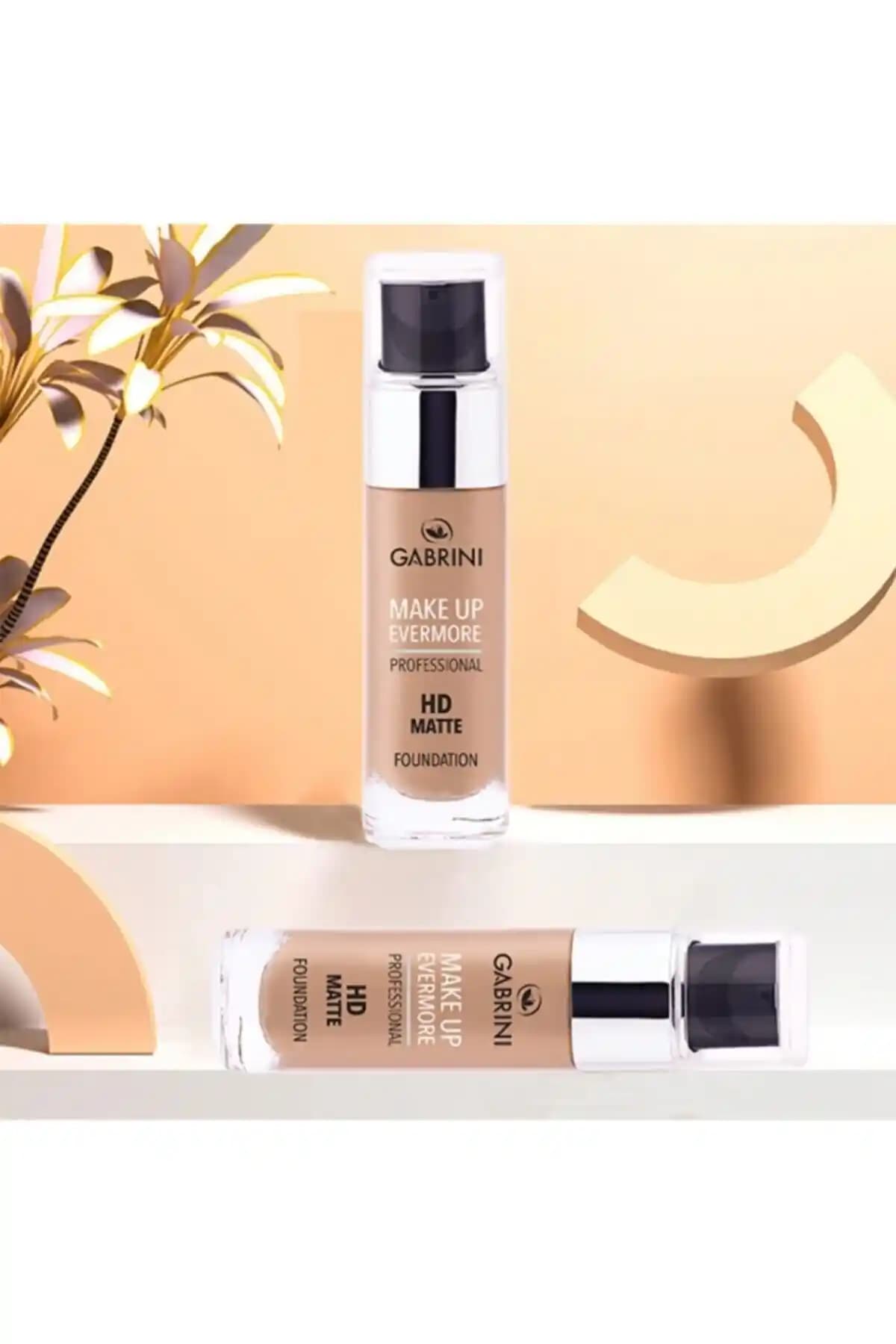 Gabrini Mat Fondöten: Yüksek Kapatıcılık ve Doğal Görünüm Sunan Sıvı Makyaj Ürünü