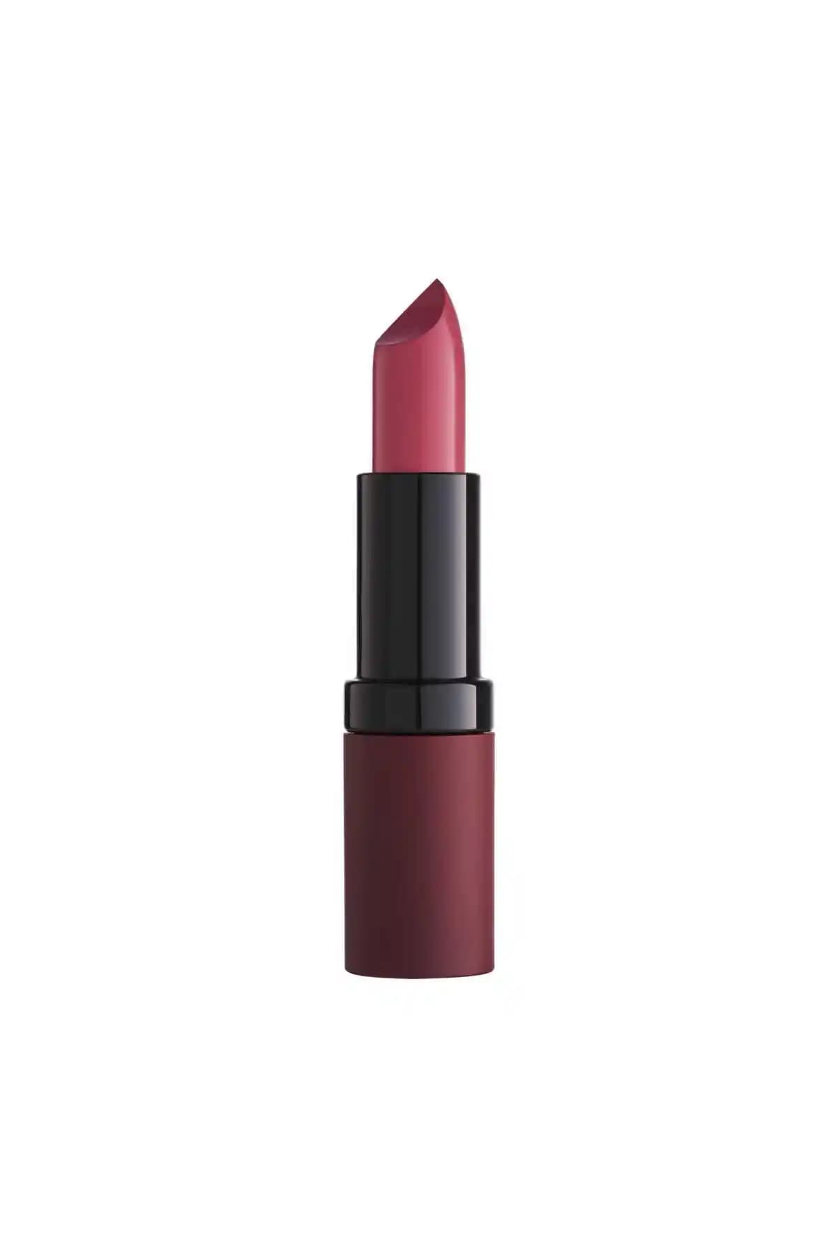 Golden Rose Velvet Matte Lipstick Karşılaştırması: Renk, Kalıcılık ve Doku Analizi