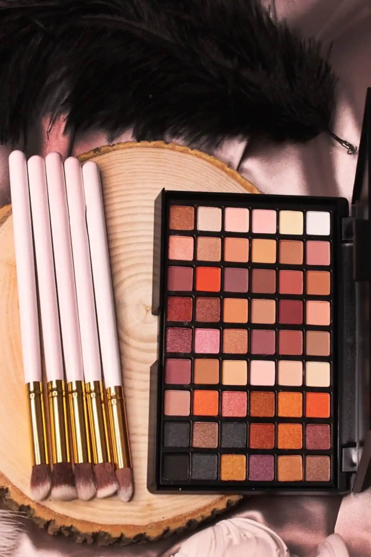 IMAN OF NOBLE 2'li Makyaj Setleri Karşılaştırması ve Detaylı İnceleme