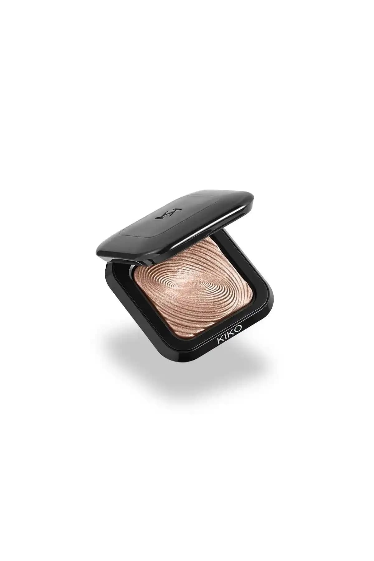 KIKO Water Eyeshadow 02 Champagne: Çok Yönlü ve Uzun Süre Dayanan Göz Farı