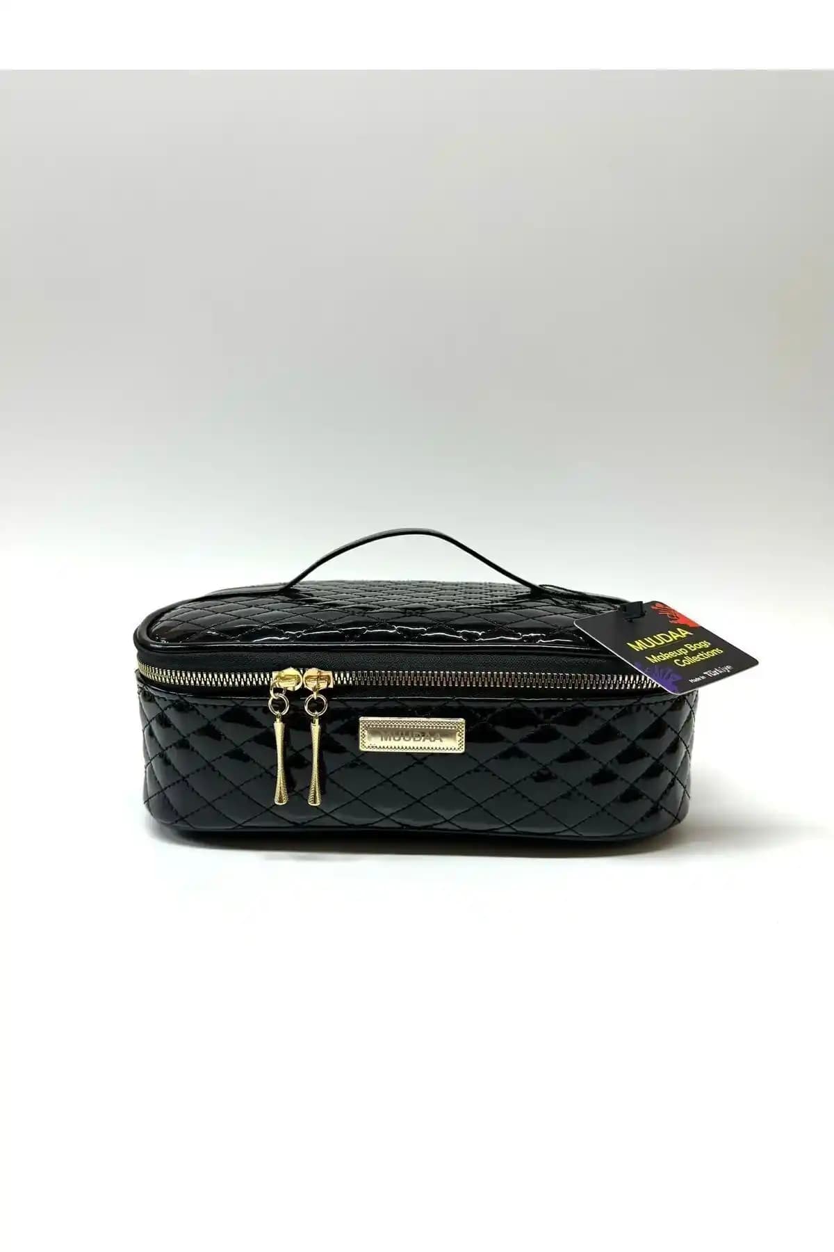 Modern ve Dayanıklı Siyah Kadın Makyaj Çantası - Şıklık ve Fonksiyonellik Bir Arada