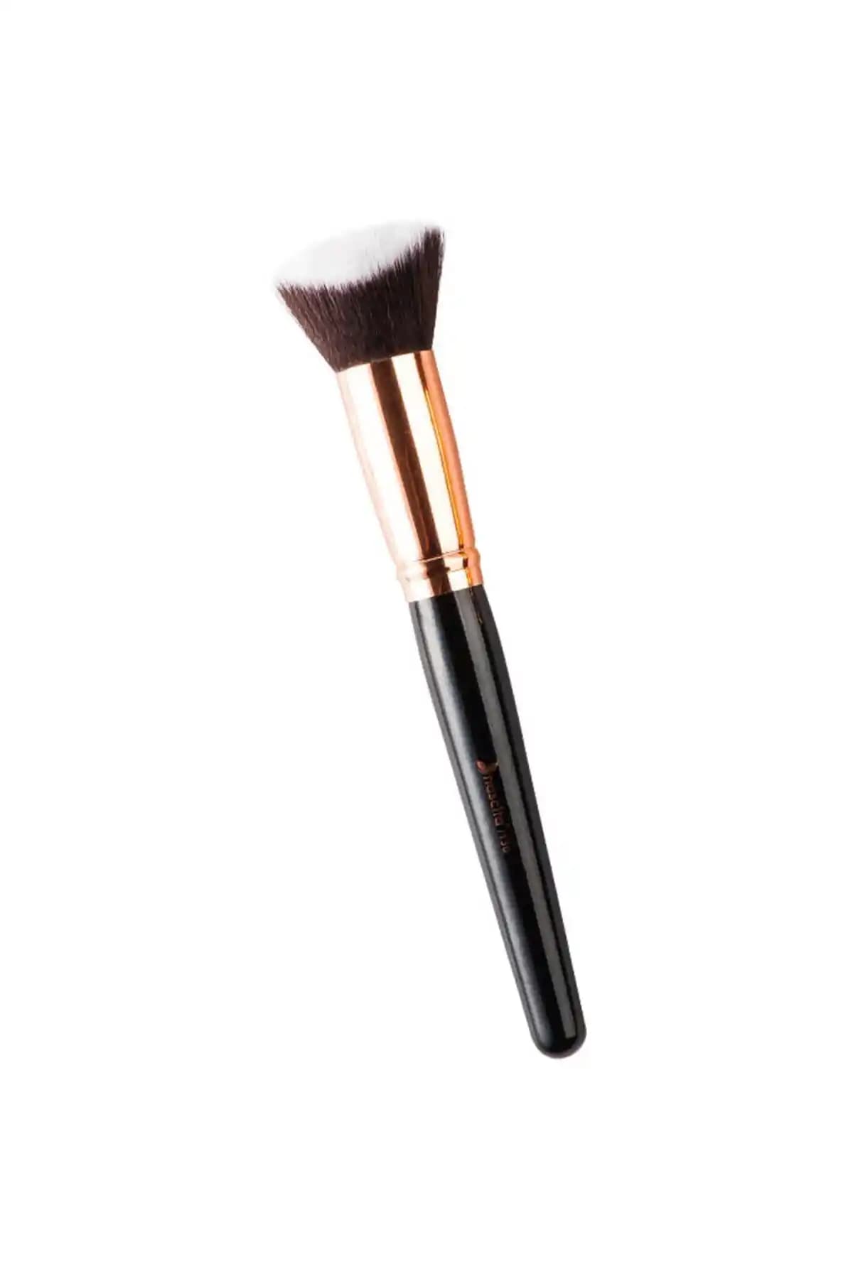 Nascita 3D ve Açılı Kabuki Fondöten Fırçası Karşılaştırması ve Kullanım İpuçları