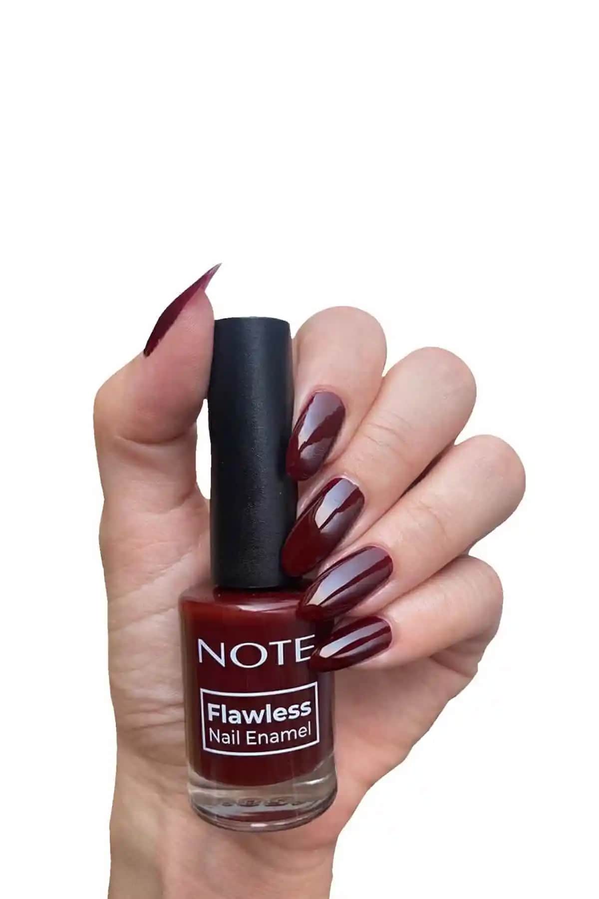 Note Cosmetics Nail Flawless Burgundy Oje: Sağlıklı ve Kalıcı Renk Seçeneği