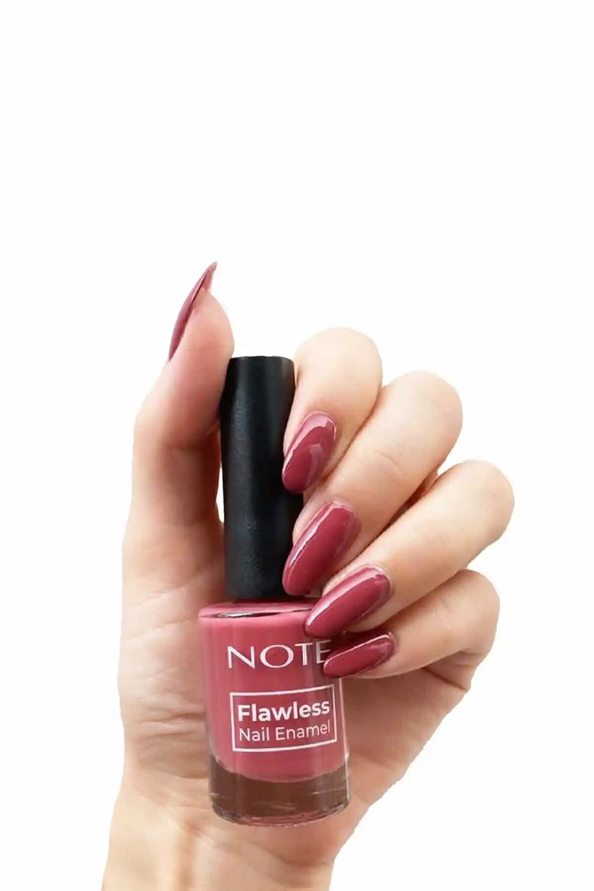 Note Cosmetics Nail Flawless Dark Rose Pembe Oje Sağlığa Zararsız ve Parlak Görünüm