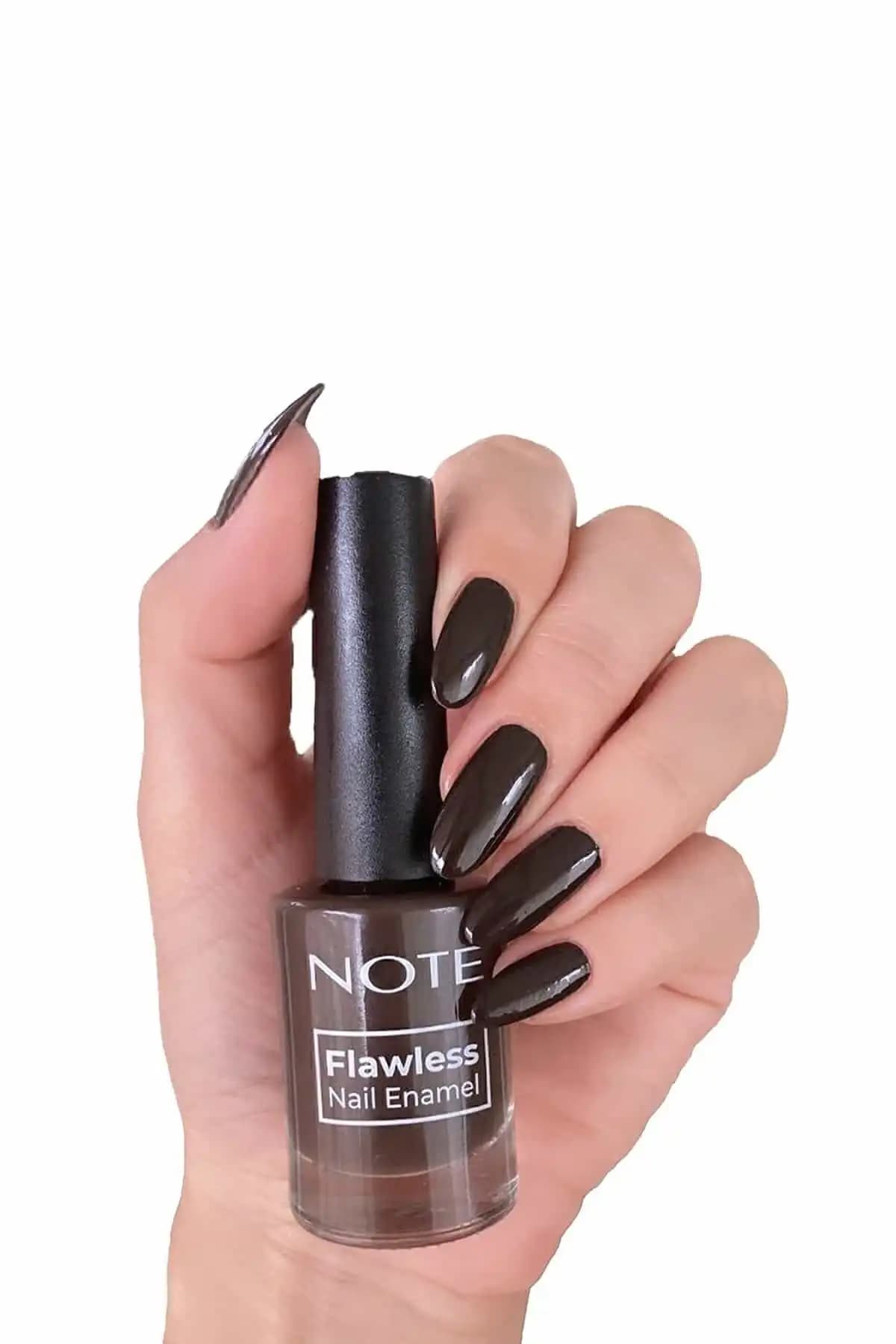 Note Cosmetics Nail Flawless Oje: Kahverengi Tonlarıyla Mükemmel Uygulama ve Parlaklık Deneyimi